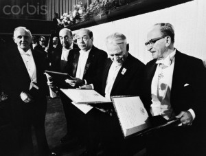 Five Nobel Prize Winners Hold their Awards