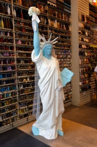 United States, New York City, Manhattan, Statue of Liberty in bridal dress in a souvenir shop on the 5th Avenue