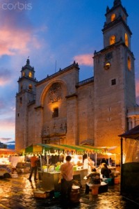Food cart in front of Catedral de San Ildefonso in Merida