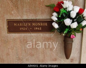 Grave of Marilyn Monroe / Los Angeles