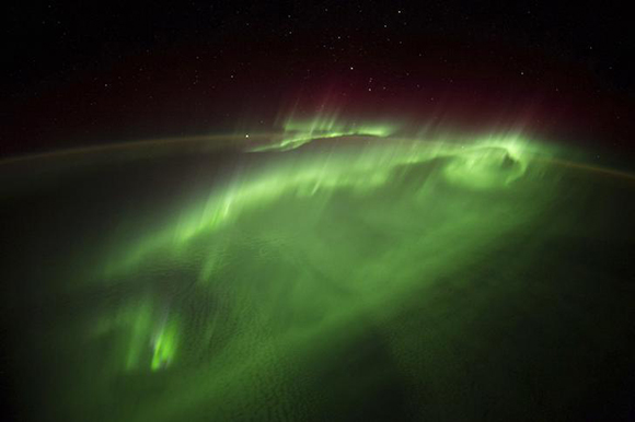 Aurora is captured in this photo taken from the International Space Station and posted by European Space Agency astronaut Alexander Gerst to social media on August 29, 2014. Crewmembers on the space station photograph the Earth from their unique point of view located 200 miles above the surface. REUTERS/NASA/ESA/Alexander Gerst/Handout (OUTER SPACE - Tags: ENVIRONMENT SCIENCE TECHNOLOGY) FOR EDITORIAL USE ONLY. NOT FOR SALE FOR MARKETING OR ADVERTISING CAMPAIGNS. THIS IMAGE HAS BEEN SUPPLIED BY A THIRD PARTY. IT IS DISTRIBUTED, EXACTLY AS RECEIVED BY REUTERS, AS A SERVICE TO CLIENTS
