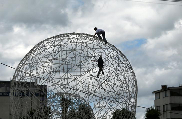 Children play at a public park in Quito, Ecuador, May 23, 2017. REUTERS/Mariana Bazo