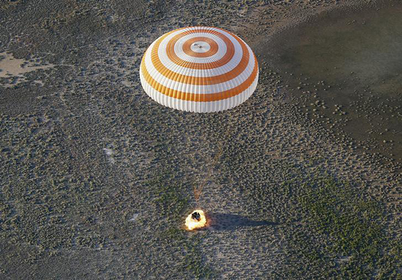 The Soyuz MS-03 capsule carrying the International Space Station (ISS) crew of Oleg Novitskiy of Russia and Thomas Pesquet of France lands in a remote area outside the town of Dzhezkazgan (Zhezkazgan), Kazakhstan June 2, 2017. REUTERS/Shamil Zhumatov
