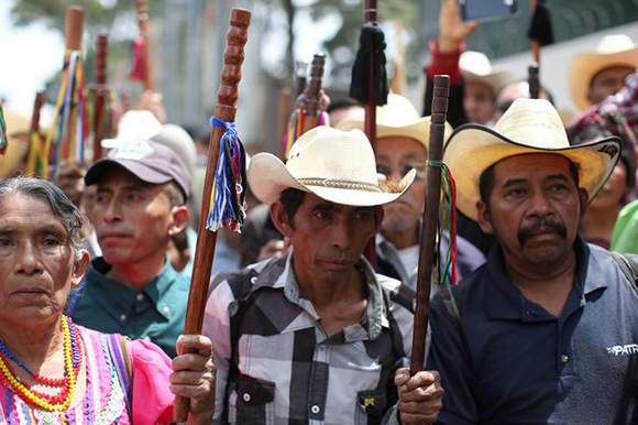 Indigenous leaders participate in a demonstration against of Guatemalan President Jimmy Morales and his decision to expel Ivan Velasquez, head of the International Commission Against Impunity in Guatemala (CICIG) outside the CICIG headquarters in Guatemala City, Guatemala August 29, 2017. Photo by Jose Cabezas