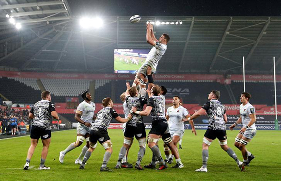  Rugby Union - European Champions Cup - Ospreys vs Saracens - Liberty Stadium, Swansea, Britain - January 13, 2018 Saracens' Calum Clark in action during a lineout. Photo by Andrew Boyers 