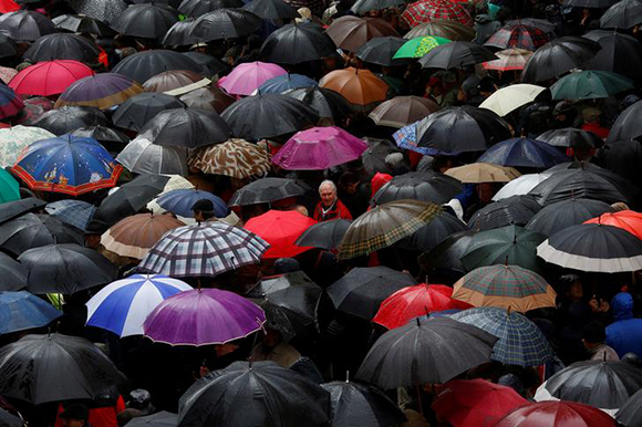  People take part in a pensioners protest in favour of higher state pensions in Madrid, Spain Photo by Susana Vera 